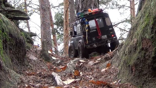 Defender D90 & Jeep Rubicon mit Sony HDR-CX 320E смотреть онлайн