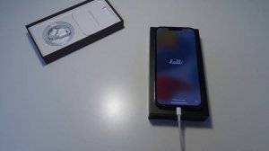 Распаковка iPhone 13 Pro Max и обновление до последней версии iOS