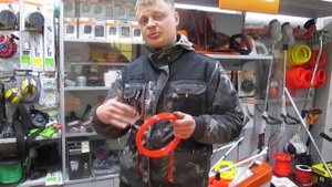 Замачивание косильной струны (лески) в воде