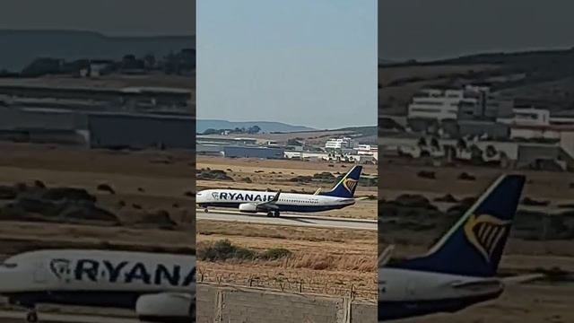 RYAN AIR TAKE OFF TANGER AIRPORT