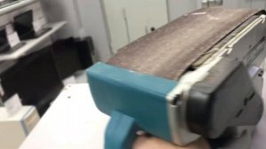 Ленточная шлифмашинка Makita 9404