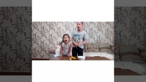 Проиграла челлендж и побрилась налысо:)))