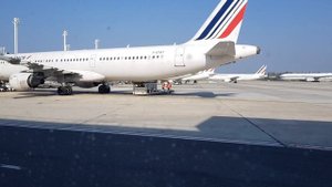 Париж, аэропорт Шарль-де-Голль. Paris, Charles de Gaulle Airport