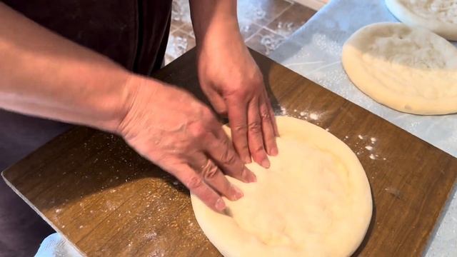 Хлеб в тандыре. Как пекут  узбеки хлеб дома. Домашний хлеб. Bread at home.#лепк шки #домашнийхлеб
