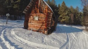 Новый год в лесной избе. Таëжные туристы.