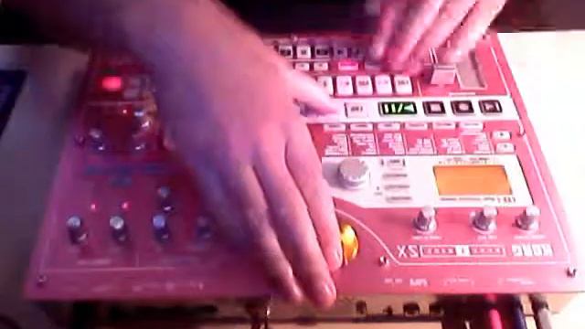 Electro-Potpourri by SimonSays with Korg SX смотреть онлайн