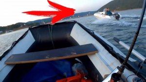 ПРИПЛЫЛИ! ТОНУ НА РЫБАЛКЕ! Очень не спокойная рыбалка на спиннинг осенью с лодки СИБИРИЯ