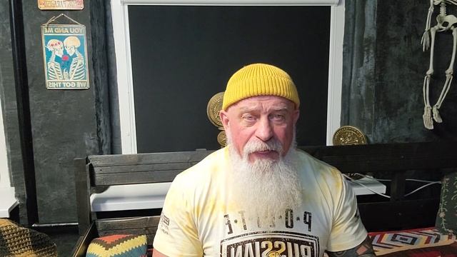 Беречь ногу больную? Или тренировать ее?