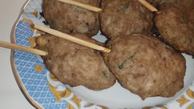 Котлеты на любой Праздник! Улетают на УРА + идея для оригинальной подачи к столу! (720p) (1).mp4