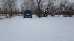 Уаз Патриот Пикап по глубокому снегу. А он едет!!!