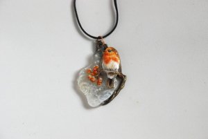 Делаем кулон из камня, дерева и полимерной глины