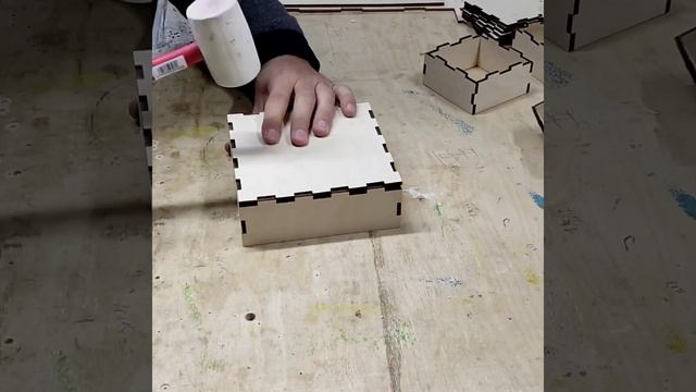 Спорим, ты не знал как делаются шкатулки из фанеры?