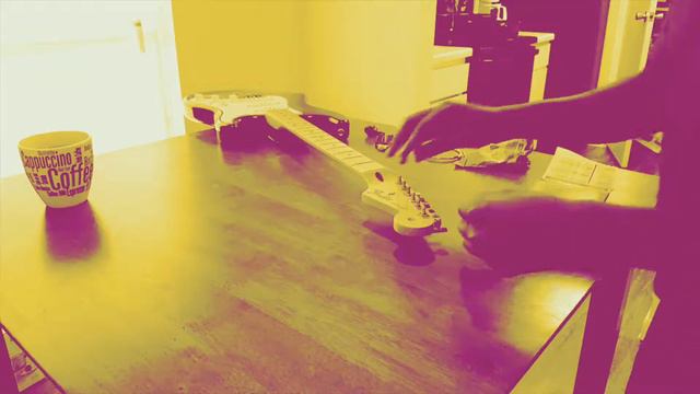 Changing Strings on a Fender Stratocaster w/ D'Addario Guitar Strings (WMWO Mini Vlog) смотреть онлайн