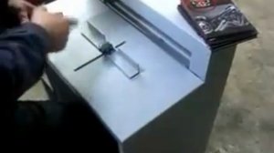 Штриховально-обжимная машина Bemini JF-01