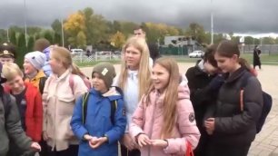 Студенты #ЯГТУ провели для учеников средней школы № 18 экскурсию по улице Гагарина.