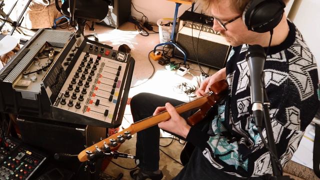 Karl Ideal presents: 1976 Dynacord Eminent 200 Powermixer with Multi-Head Tape Delay смотреть онлайн