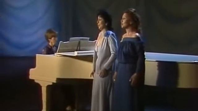 Лисициан Век юный,прелестный