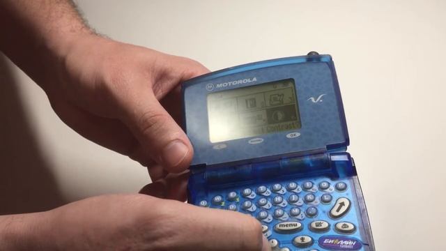 MOTOROLA V100 / ЧТО ЭТО? / РЕТРО ОБЗОР