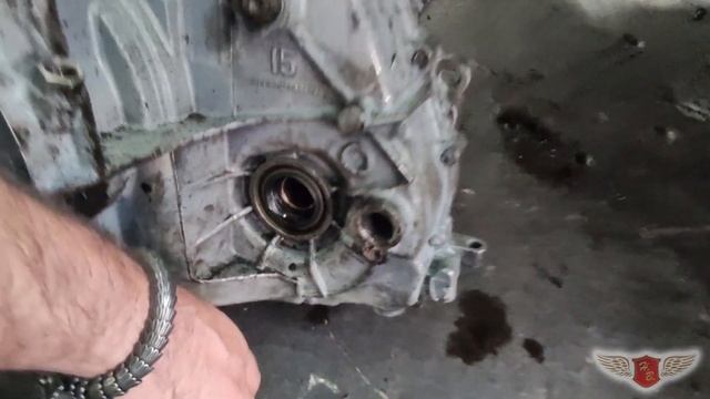 Ford Escape | Flecha de transmisión automática смотреть онлайн