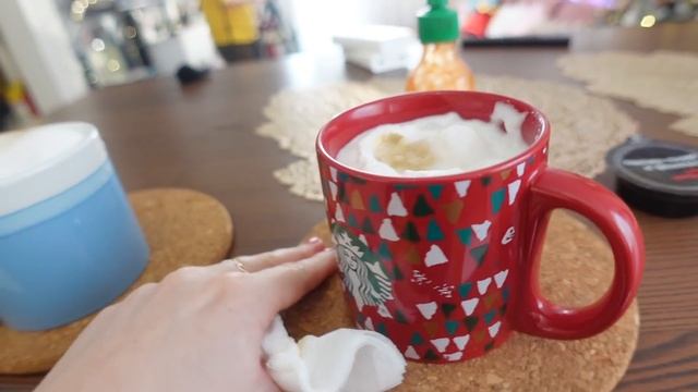 Vlogmas 24 ВПЕРВЫЕ ПРОБУЕМ ЧЕРНЫЕ ПЕЛЬМЕНИ В СОЧЕЛЬНИК РОЖДЕСТВА ??