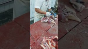 Обвалка свинина