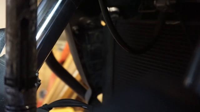 SUZUKI VSTROM 650 RADIATOR GUARD INSTALL