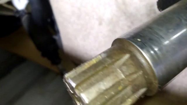 121. Разжимной вал Скания  L=452 mm лев. (тормозной вал)  2025393