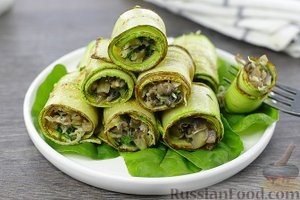 Простая закуска, отменный вкус!
РУЛЕТИКИ ИЗ КАБАЧКОВ С ГРИБАМИ