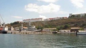 Допотопная подводная лодка в Севастополе