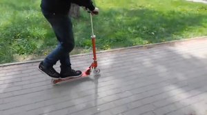 Самокат Микро Спрайт – видео отзыв про скутер и тест драйв