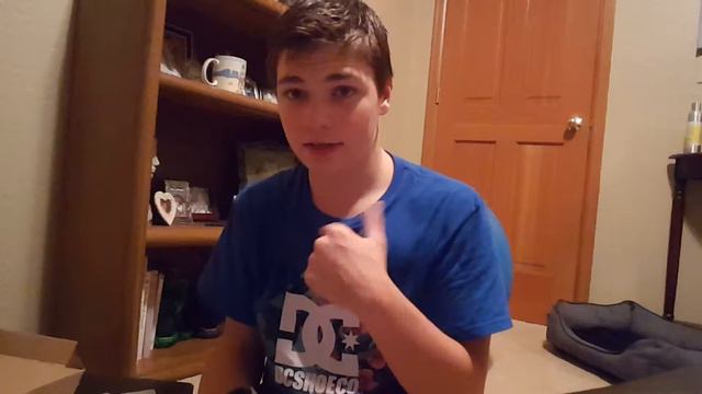 Fallen Shoes Unboxing смотреть онлайн