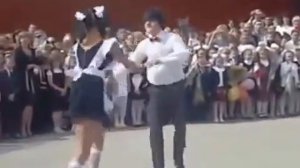 Прикольный танец  выпусников Взорвал интернет в Украине!!!