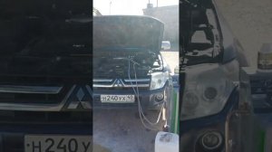 Mitsubishi Pajero, IV, 3.2, 2008, аппаратная замена антифриза, с промывкой системы охлаждения