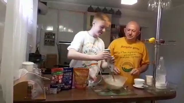 Как в домашних условиях сделать полезное мороженое.mp4