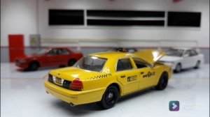 Greenlight Crown Vic no Johny Autoworld Hotwheels tomica M2 Tomica Kyosho tlv minigt tarmac Inno 64