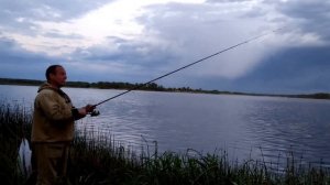 Ловим чехонь на Днепре. Бомбарда.