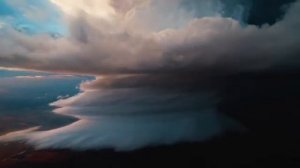 Видео снятое дроном - суперъячейка рядом с городом Лаббок (США, Техас, 16 мая 2021)