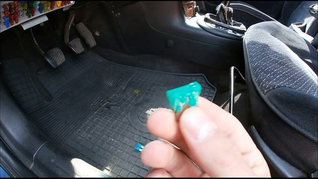 ЕСЛИ ПЕРЕГОРЕЛ предохранитель В ДОРОГЕ КАКОЙ ПОСТАВИТЬ? смотреть онлайн