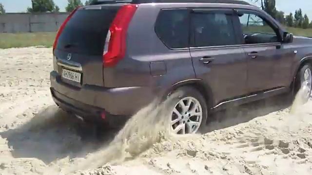 Nissan X-Trail2 смотреть онлайн