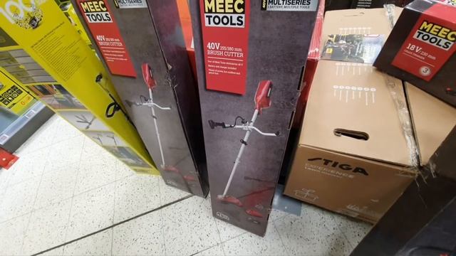 Магазин Jula и Elkjøp. Краткий обзор магазинов. Покупка ящиков и повербанка. Жизнь в Норвегии. смотреть онлайн