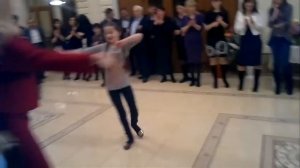 Азамат Биштов песня не стану на свадьбе каваказкая пляски 2014
