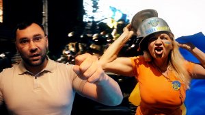 Полицейская с майдана переобулась в воздухе