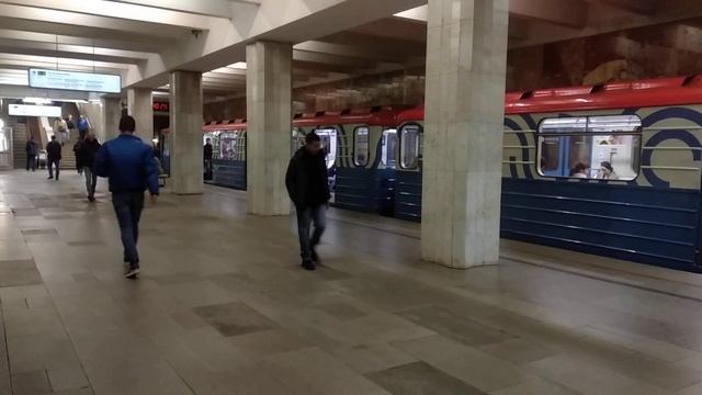 Станция метро "Царицыно" // 9 сентября 2022 года смотреть онлайн