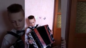 Ехал казак за Дунай на баяне