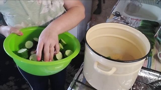 #мариную#огурцы по фински?#вкусно#просто#блины к чаю???
