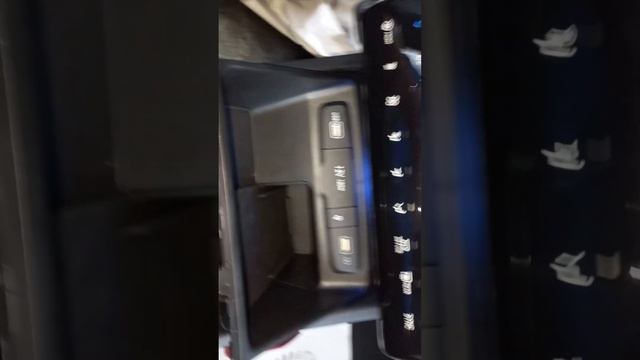 Разборка и снятие консоли Hyundai Tucson NX4 смотреть онлайн