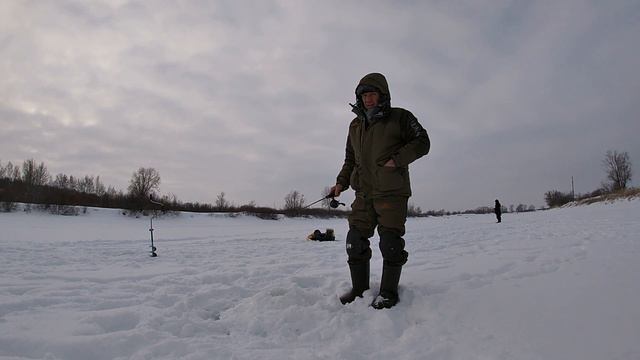 Судак не пропускает балансир. Техника ловли, проводка. без рыбы не останешься. смотреть онлайн