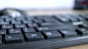 ОБЗОР SVEN KB-E5900W ► доступная беспроводная клавиатура, плюсы и минусы, стоит ли покупать в 2020