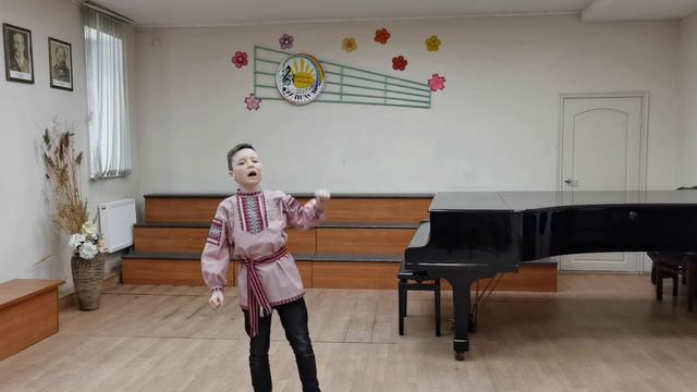 "Вдоль по улице молодчик идёт" русская народная песня, исп. Даниэль Ахмедкаримов, 10 лет смотреть онлайн