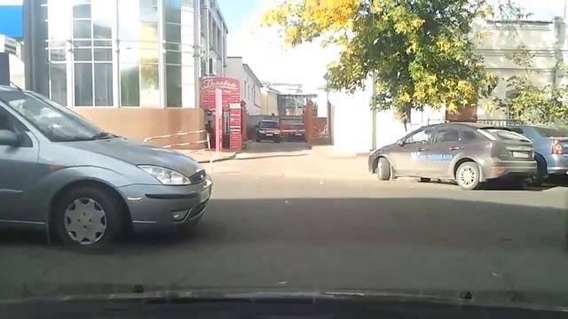 мастер парковки, перекрыли выезд, Вологда. смотреть онлайн